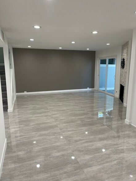 Building Photo - 8350 Burnet Ave