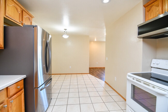 Building Photo - 235 Cavil Way