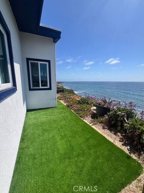 Building Photo - 1561 Ocean Front St