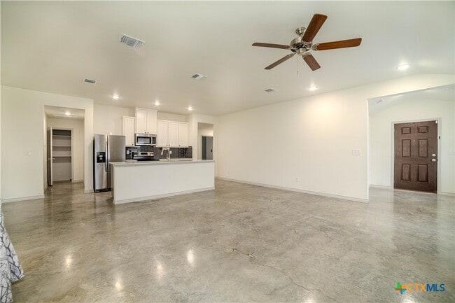 Building Photo - 770 Freedom Cir