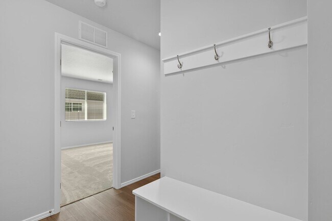 Building Photo - $200.00 Move in Special for September / Oc...