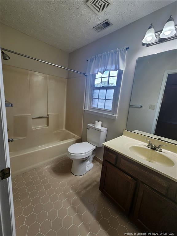 Building Photo - 7200 Kingsway Ct