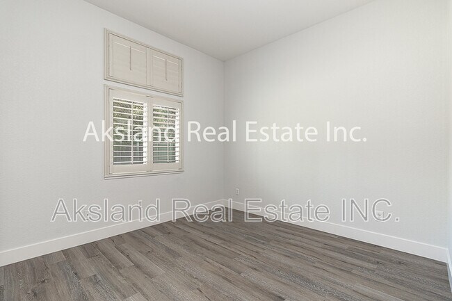 Building Photo - 611 Brookhurst Blvd