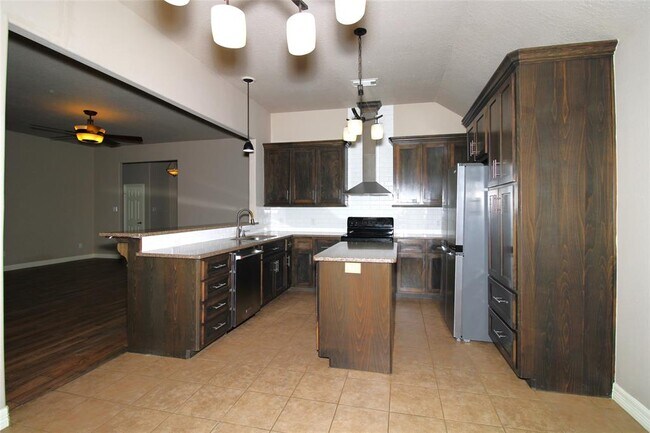 Building Photo - 119 Dove Trail