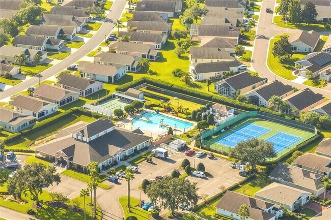 Building Photo - 1394 Yellow Finch Dr