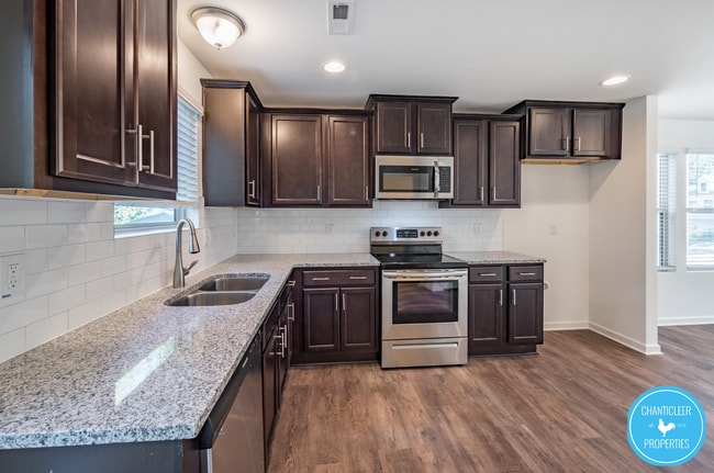 Building Photo - 536 Hobkirks Pl