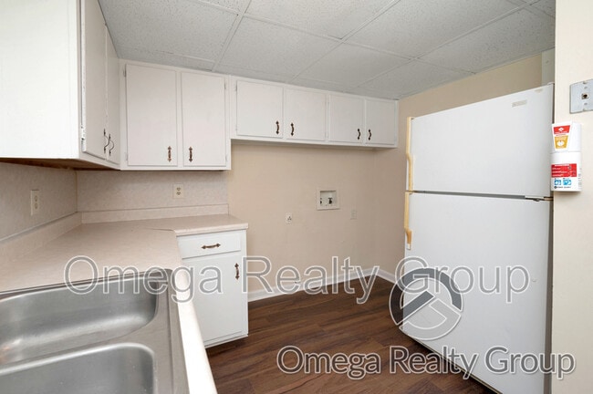 Building Photo - 2150 20th St