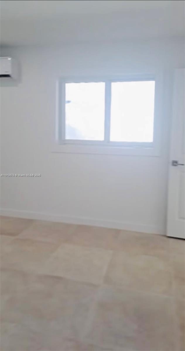 Building Photo - 16020 SW 98th Ct