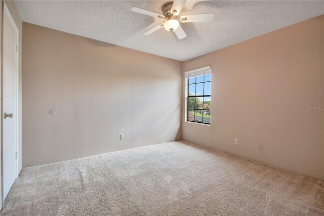 Building Photo - 320 Black Oak Ct
