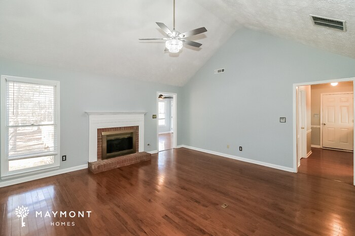 Building Photo - 295 N Oakland Cir