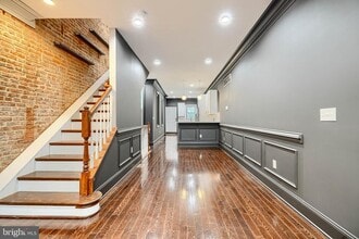 Building Photo - 118 W Fort Ave