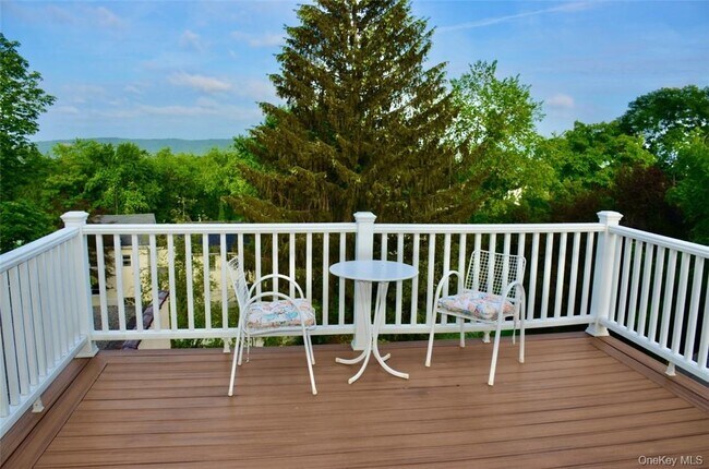 Building Photo - 29 Cedar Ln