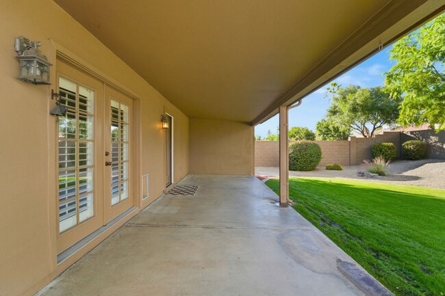 Building Photo - Beautiful 3 Bed/ 2.5 Bath Scottsdale Home I Near Kierland - Prime Location