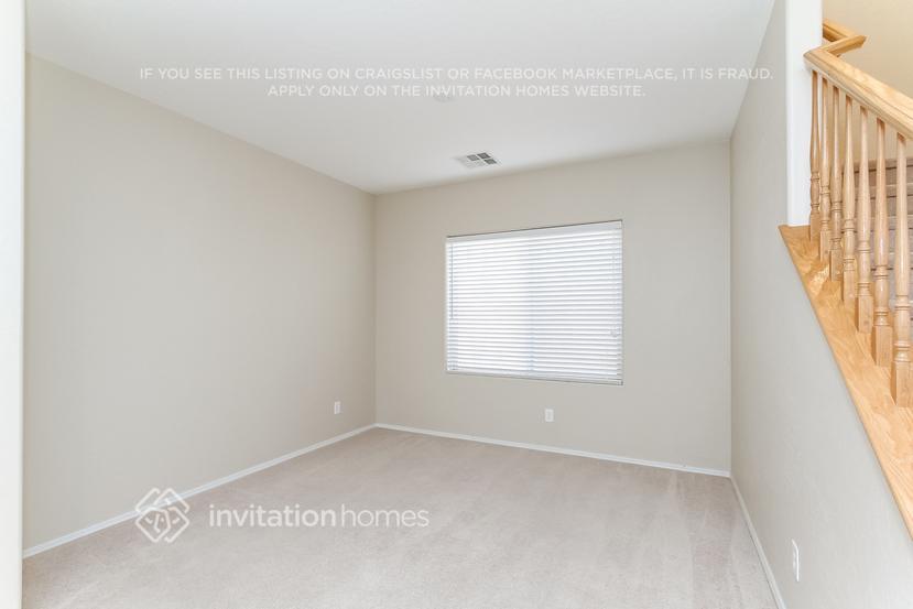 Building Photo - 2425 Rue Royale St