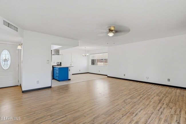 Building Photo - 5609 Van Horn Dr