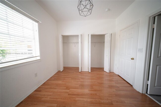 Building Photo - 5670 NW 116th Ave