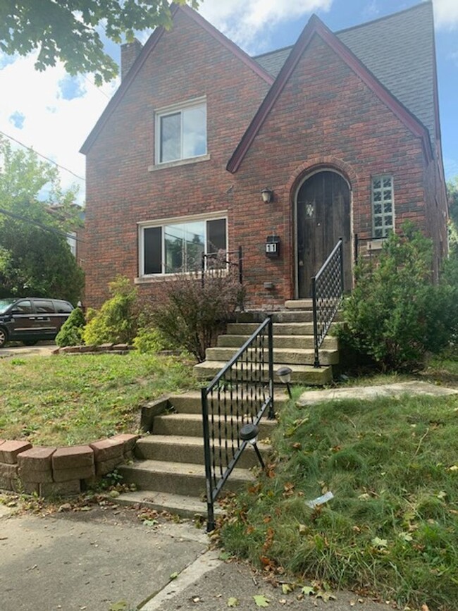 Fully updated brick duplex upper unit. A ... - Fully updated brick duplex upper unit.  A ...