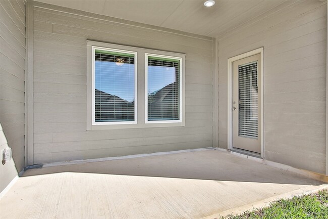 Building Photo - 1406 Waggoner Rnch Trl