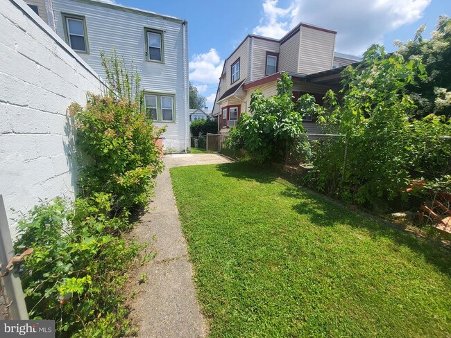 Building Photo - 1120 Roosevelt Dr