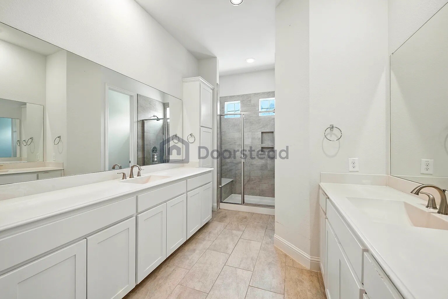 Building Photo - 2518 Plumas Dr