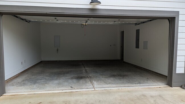 Building Photo - 4056 Ashley Drive