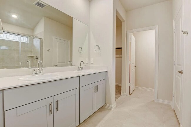 Building Photo - 1125 Gardendale Holw Ln