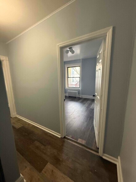 Building Photo - 29 Park Ave