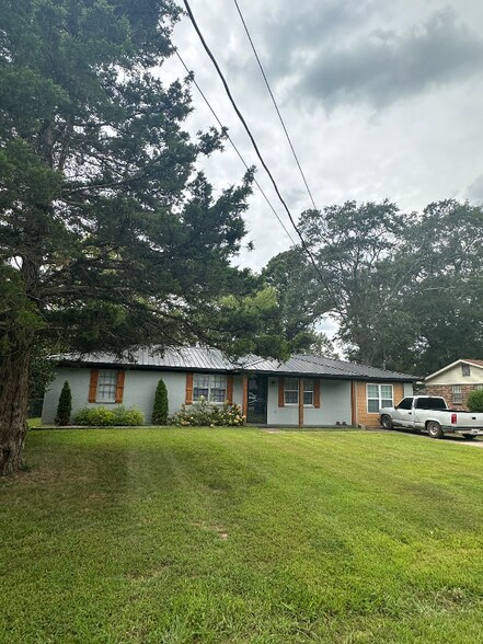 Primary Photo - 109 Tanna Hill St
