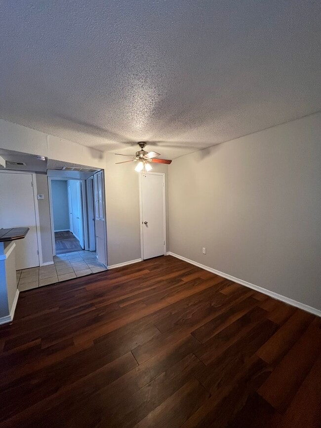 Building Photo - 1 Bed 1 Bath Apt NW OKC