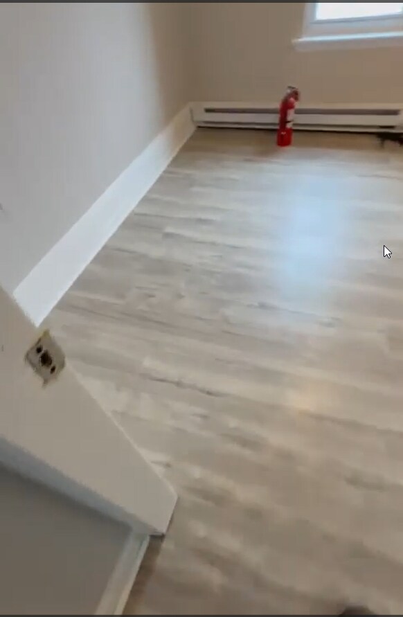 Building Photo - 127 West Airy Street