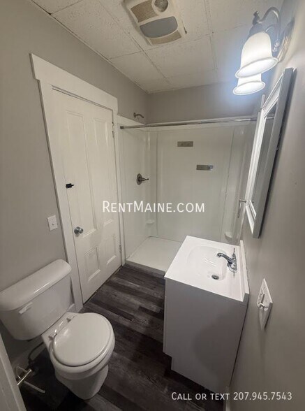 Building Photo - 21 Webster Ave