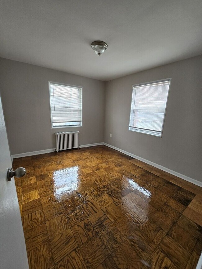 Primary Photo - 136 Kenilworth Avenue Northeast