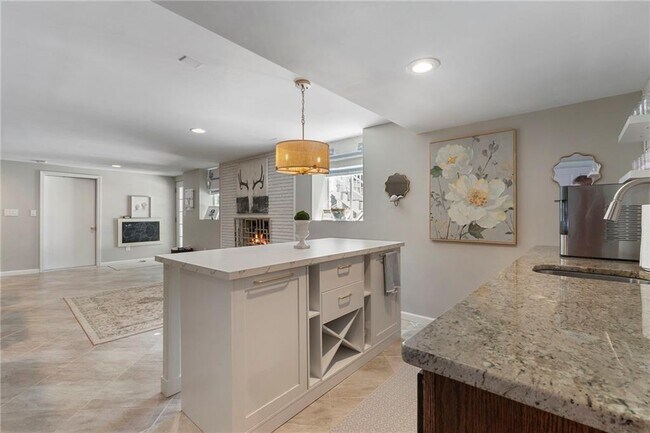Building Photo - 4770 Chatworth Ct NE