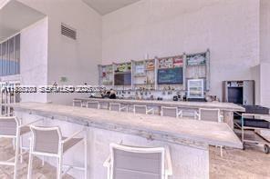 Building Photo - 1830 S Ocean Dr