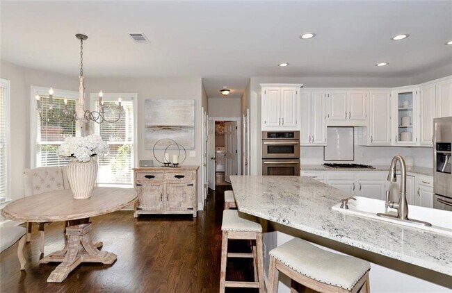 Building Photo - 310 Windsor Gate Cove NE