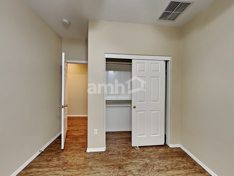 Building Photo - 14337 S Via Del Moro