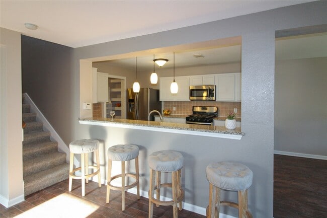 Building Photo - 11403 Sugar Bowl Dr