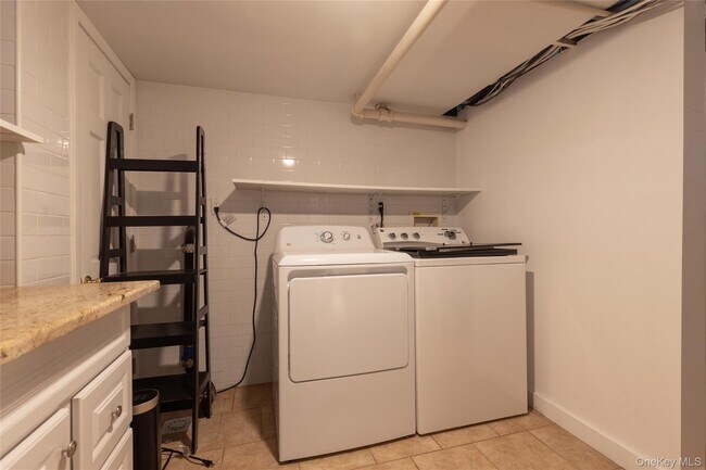 Building Photo - 1-91 B 140 St