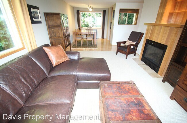 Building Photo - 1 br, 1 bath House - 10203 47th AVE SW, #B8