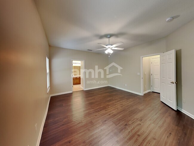 Building Photo - 700 Porto Cristo Ave