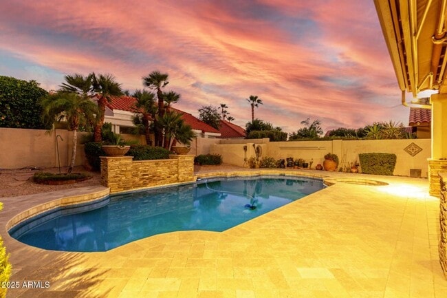 Building Photo - 4 Bedroom 2 Bathroom Scottsdale Ranch Home