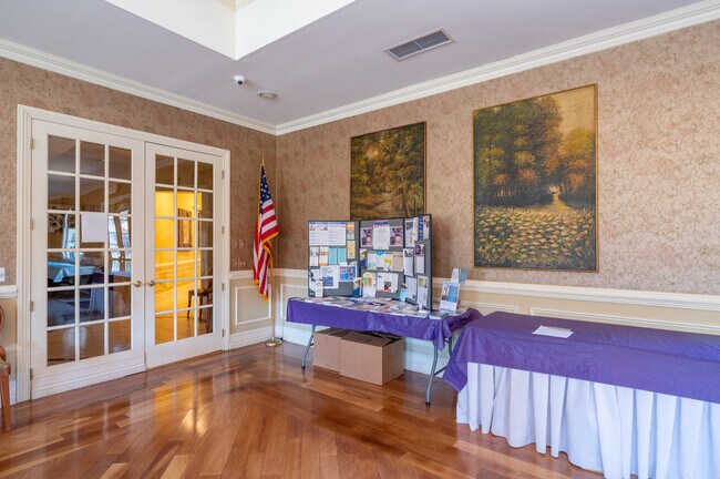 Building Photo - 630 Sophee Ln