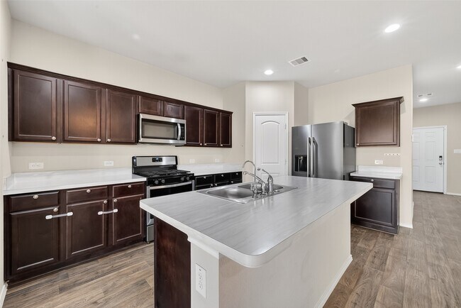 Building Photo - 20926 Belmont Village Wy