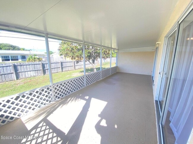 Building Photo - 1650 N Hwy A1A