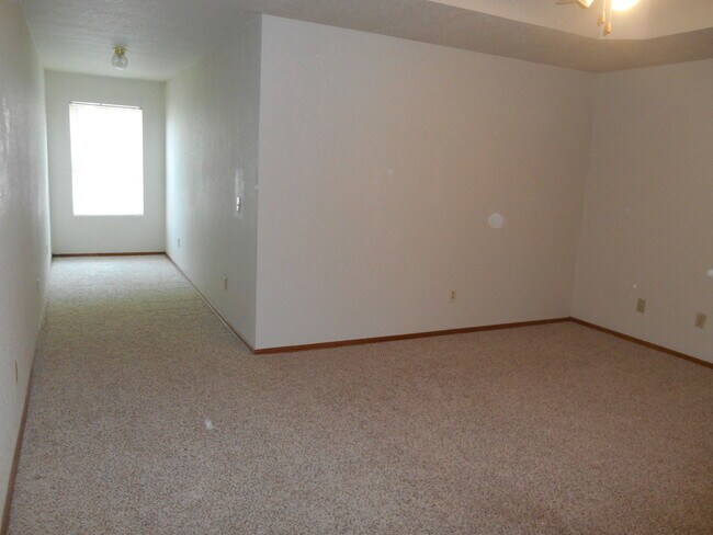 Building Photo - 3320-3322 Ridgecrest Cir