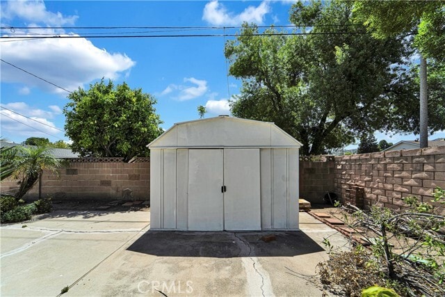 Building Photo - 6656 Cleomoore Ave