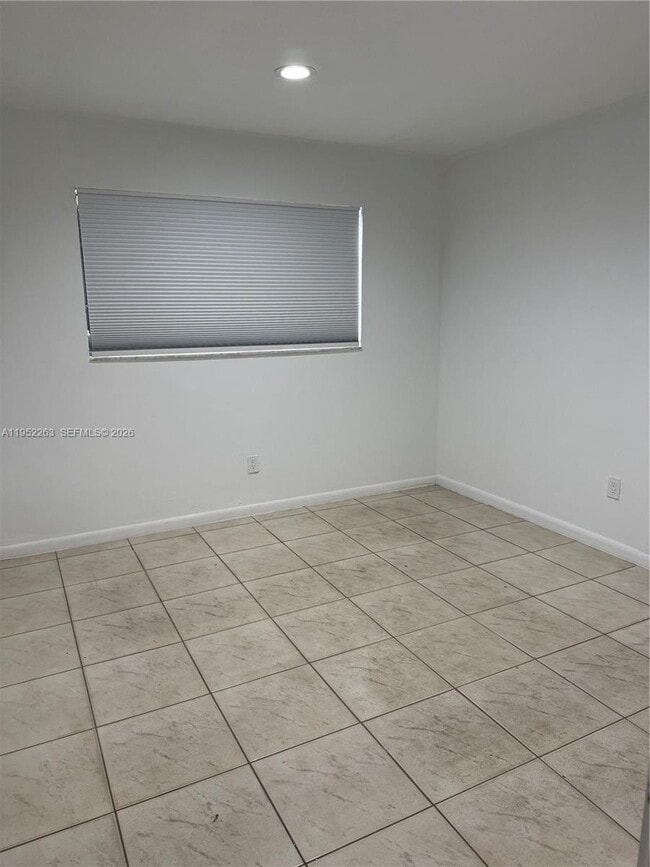 Building Photo - 11041 SW 140th Ave