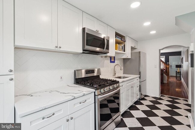 Building Photo - 1466 E Wilt St