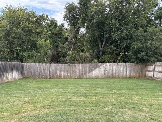 Building Photo - 560 Big Rocky Bend