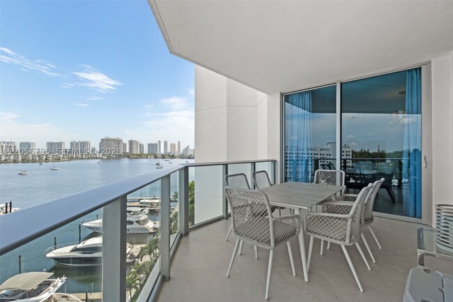 Building Photo - 17111 Biscayne Blvd